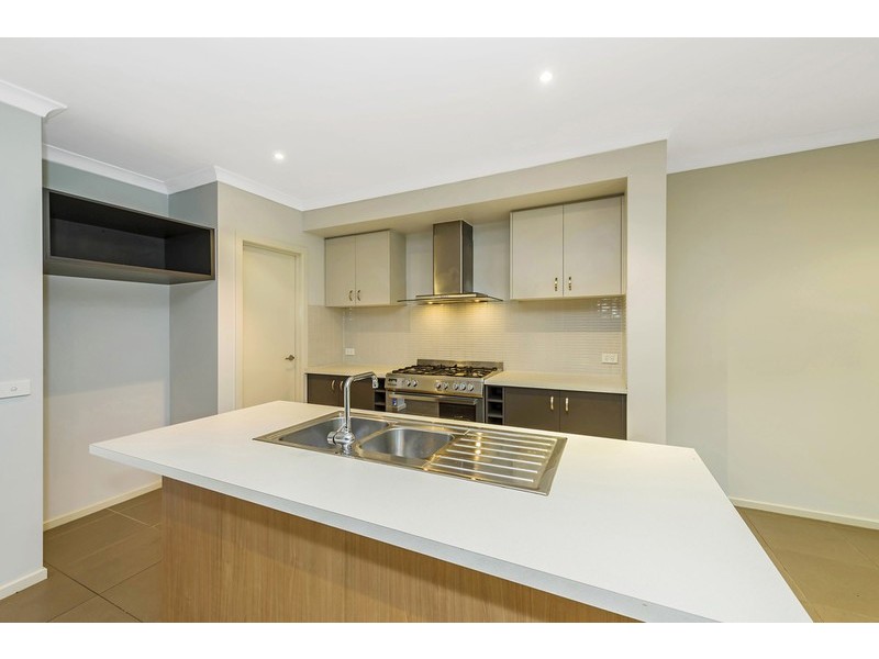 7 Dante Walk, Mernda VIC 3754