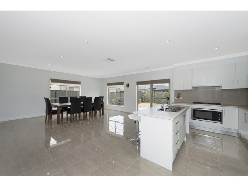 4 Tindales Road, Wollert VIC 3750