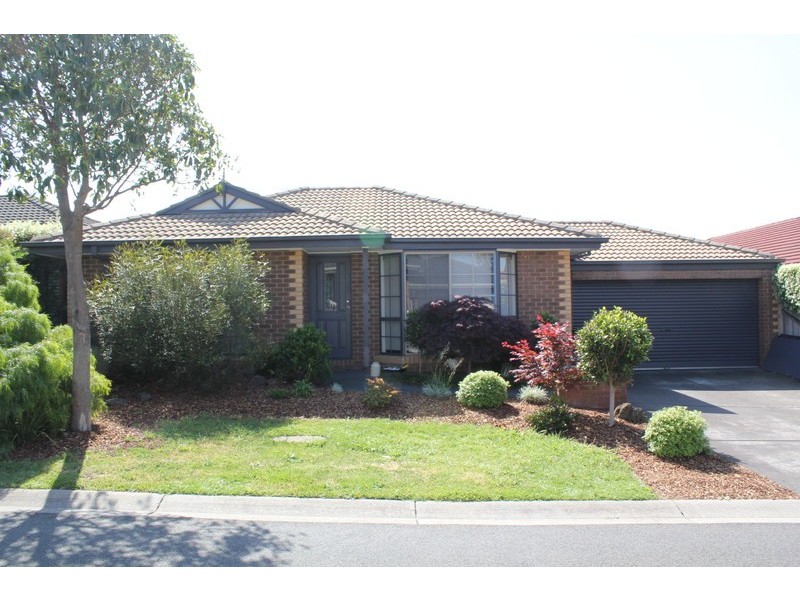4 Bentley Way, Mill Park VIC 3082