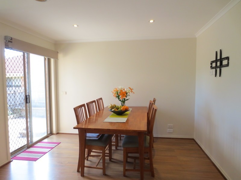 4 Bentley Way, Mill Park VIC 3082