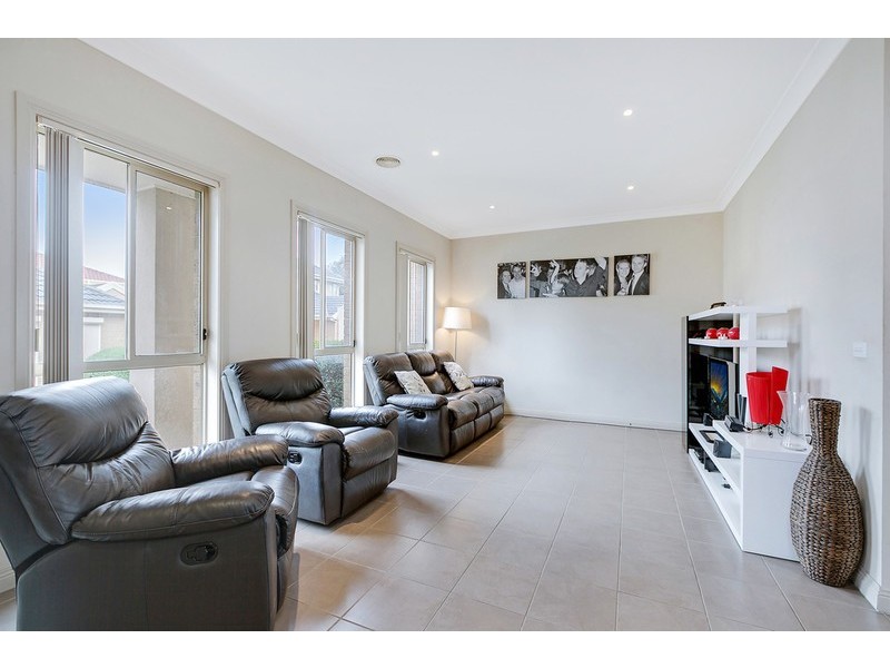 10/45 Ancona Drive, Mill Park VIC 3082