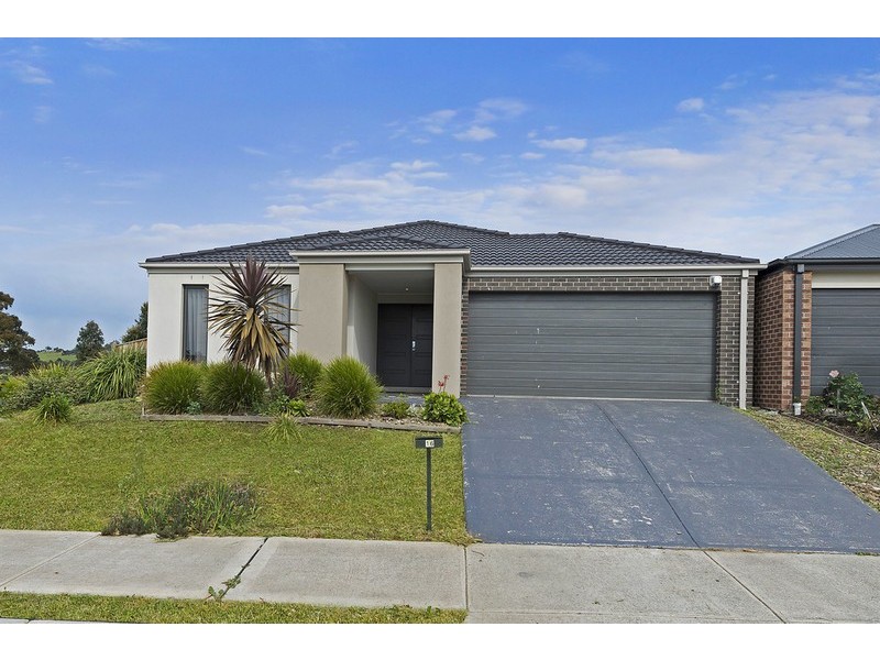 16 Pomaderris Drive, Mernda VIC 3754
