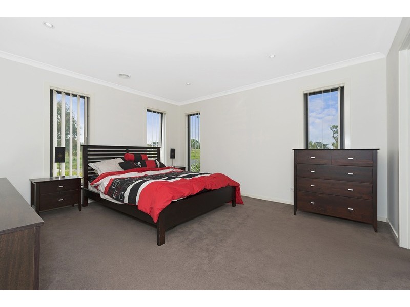 16 Pomaderris Drive, Mernda VIC 3754