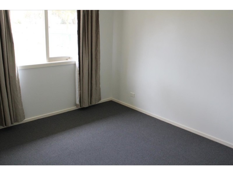 7 Burridge Close, Mill Park VIC 3082