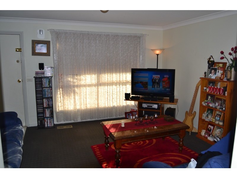 8 Denham Place, Mill Park VIC 3082