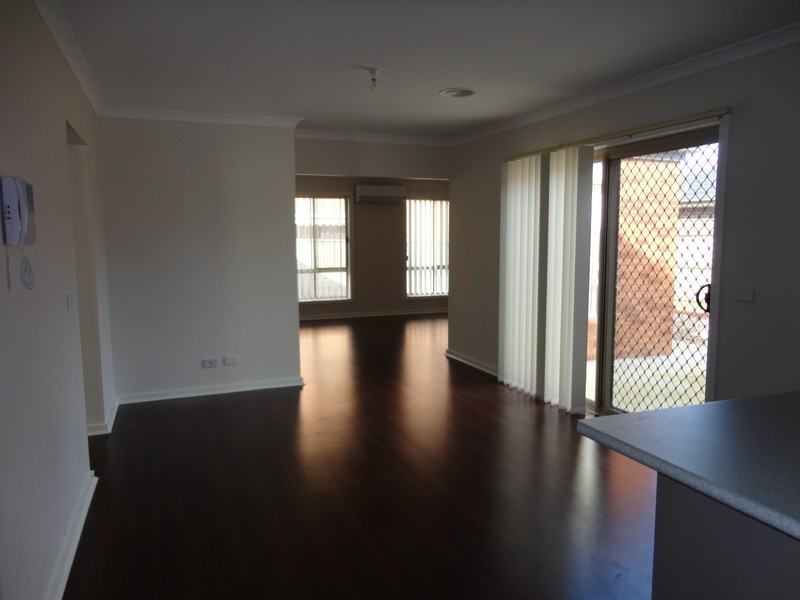 12 Taronga Way, South Morang VIC 3752