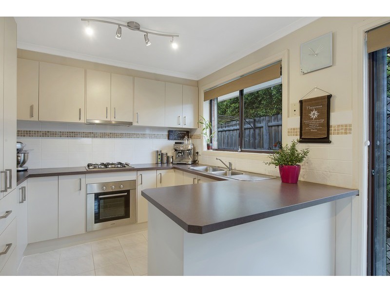 1/9 Clifford Close, Mill Park VIC 3082