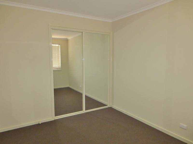 44 Thompson Circuit, Mill Park VIC 3082