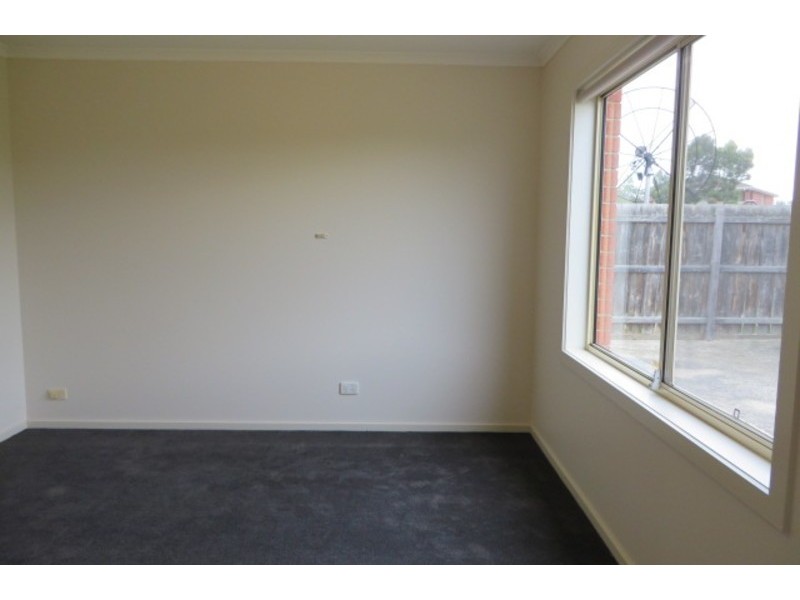28 Parklands Drive, Thomastown VIC 3074