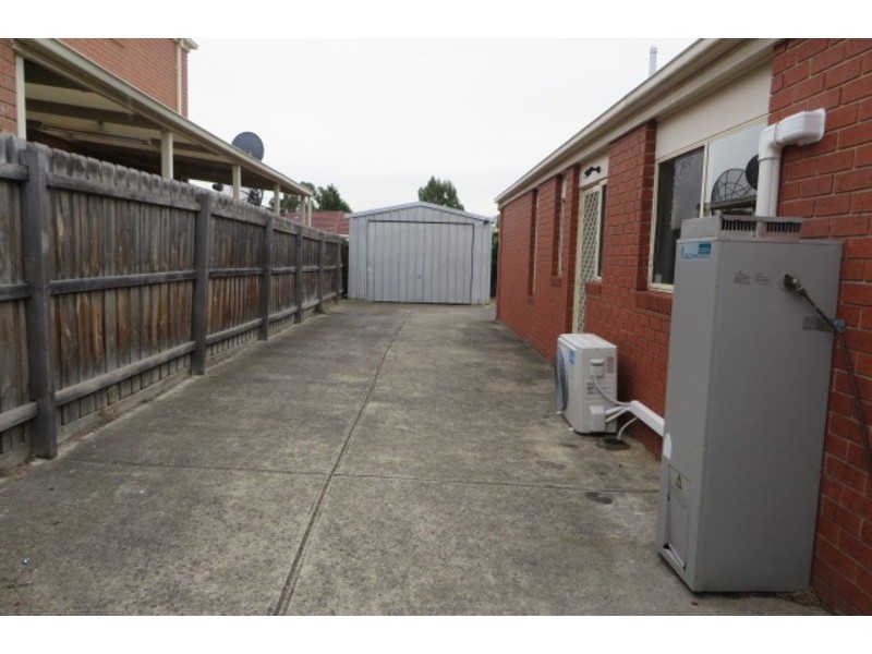 28 Parklands Drive, Thomastown VIC 3074