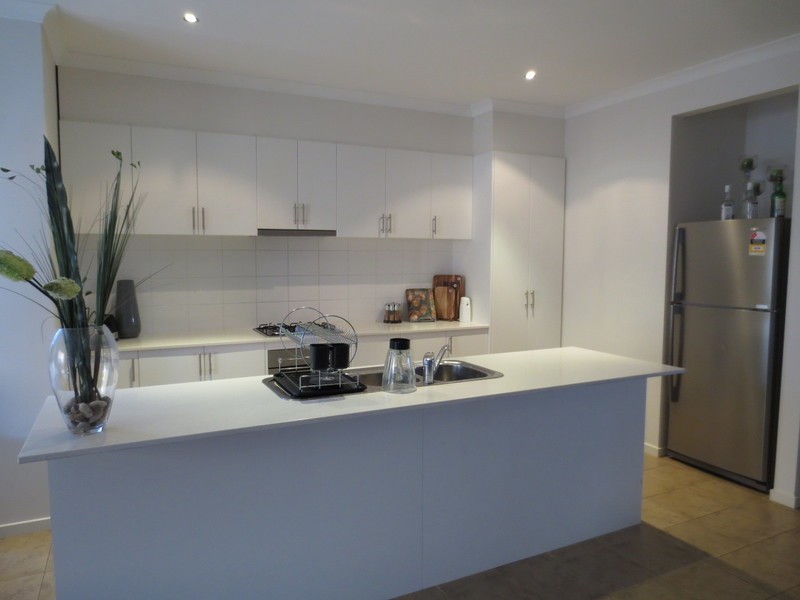 298 The Lakes Boulevard, South Morang VIC 3752