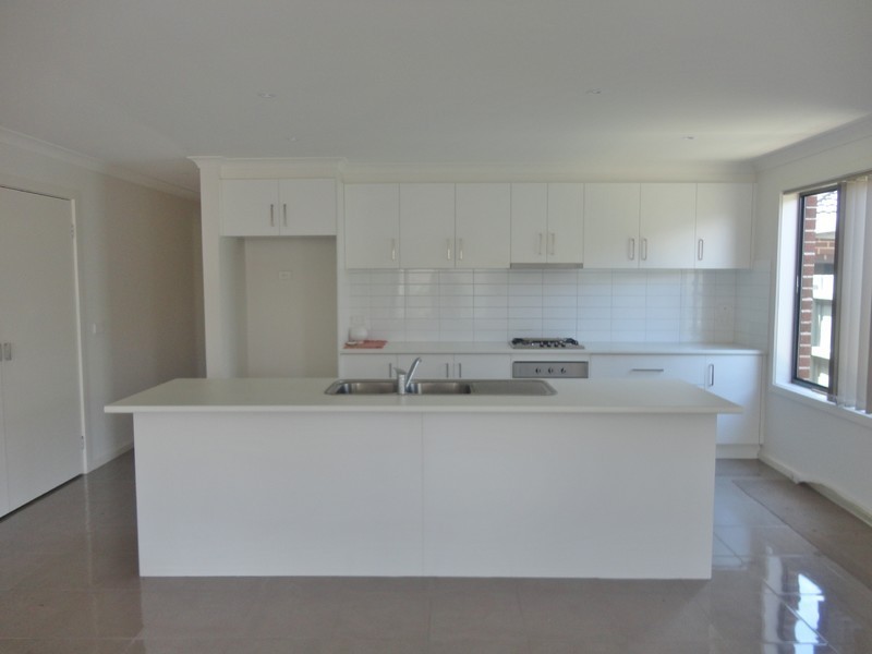 125 Grange Drive, South Morang VIC 3752