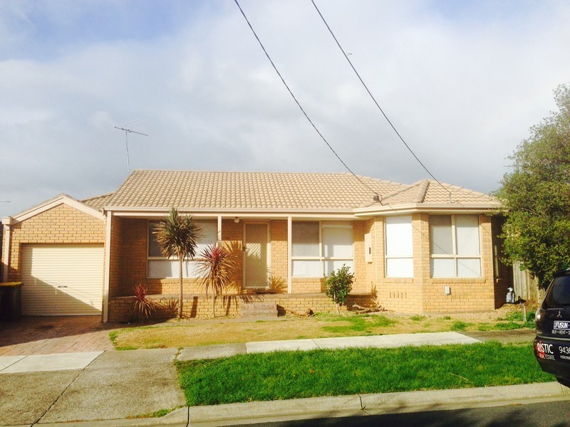 8 Denham Place, Mill Park VIC 3082