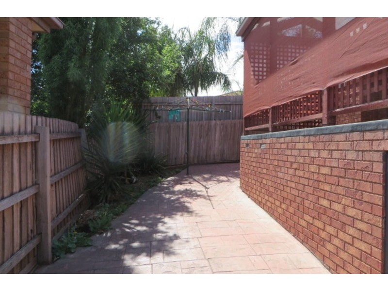 12 Patmore Court, Mill Park VIC 3082