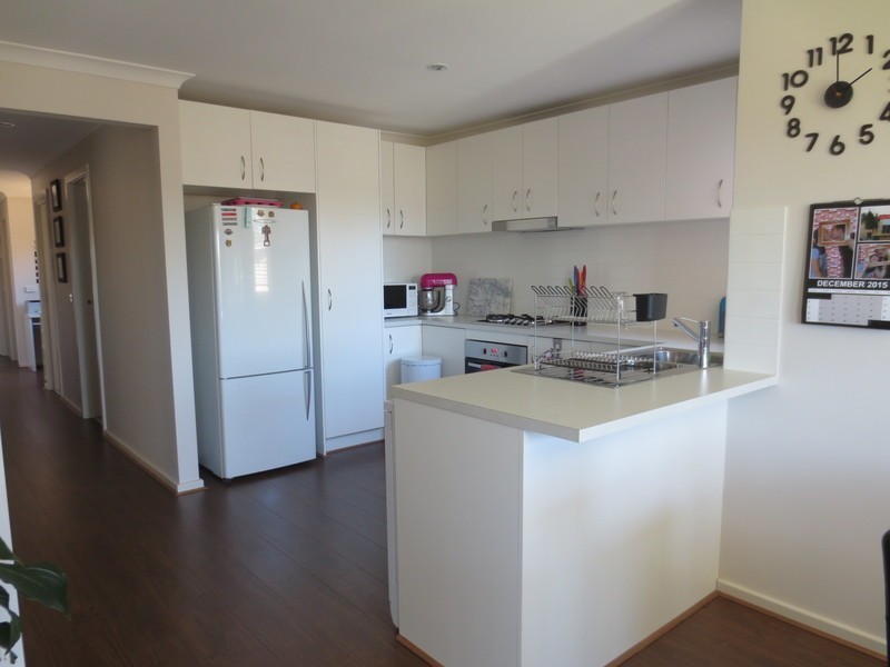10 Travertine Crescent, Doreen VIC 3754