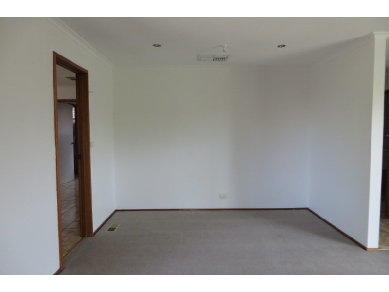 102 Northumberland Drive, Epping VIC 3076