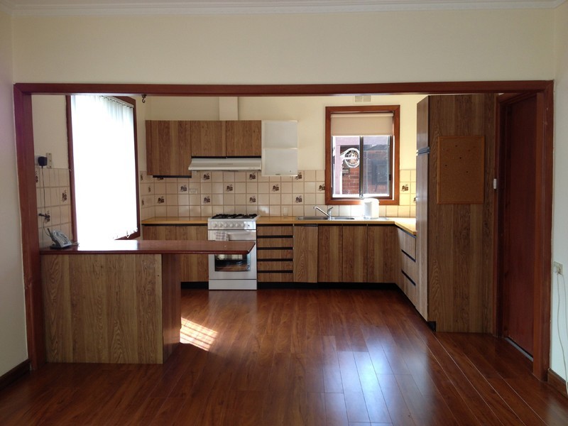 1/8 Kilmore Avenue, Reservoir VIC 3073