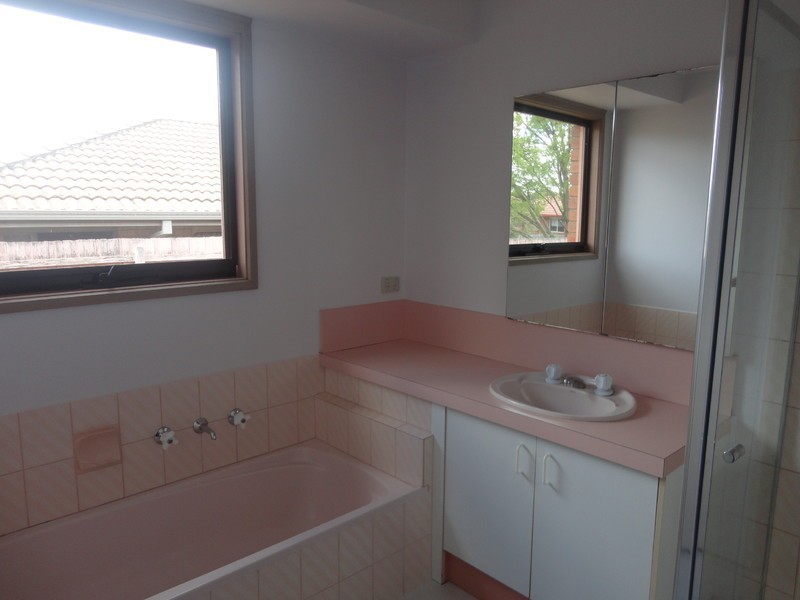 1 Mary Bryant Court, Mill Park VIC 3082