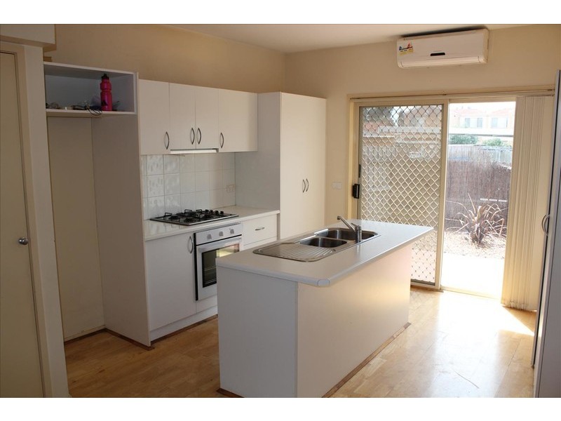 8/83 Rufus Street, Epping VIC 3076