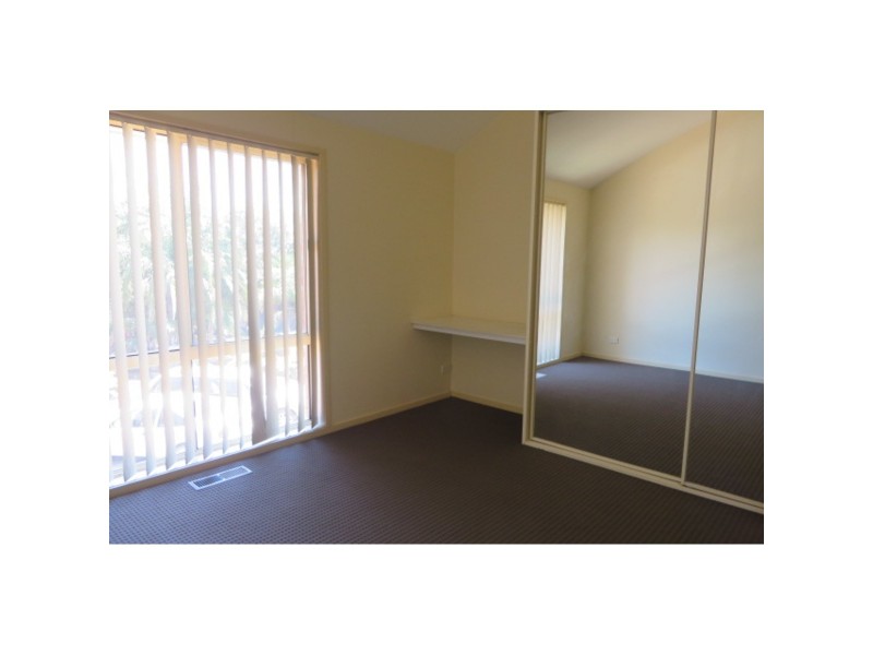 8/83 Rufus Street, Epping VIC 3076 Floorplan