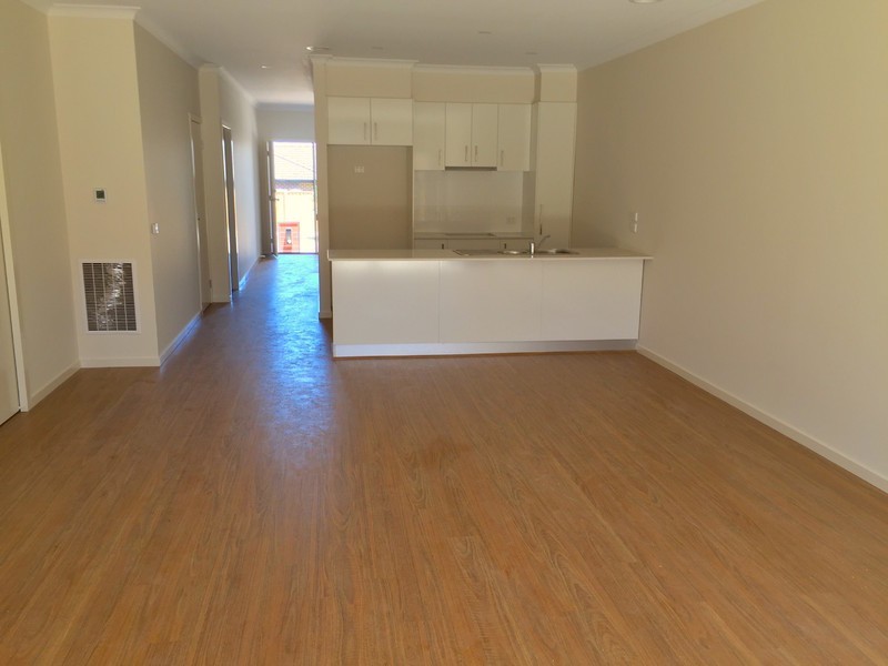 1/56 Bracken Way, South Morang VIC 3752