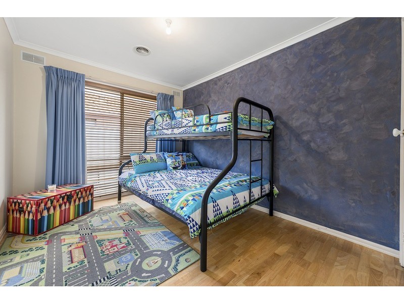 38 Allwyn Crescent, Mill Park VIC 3082