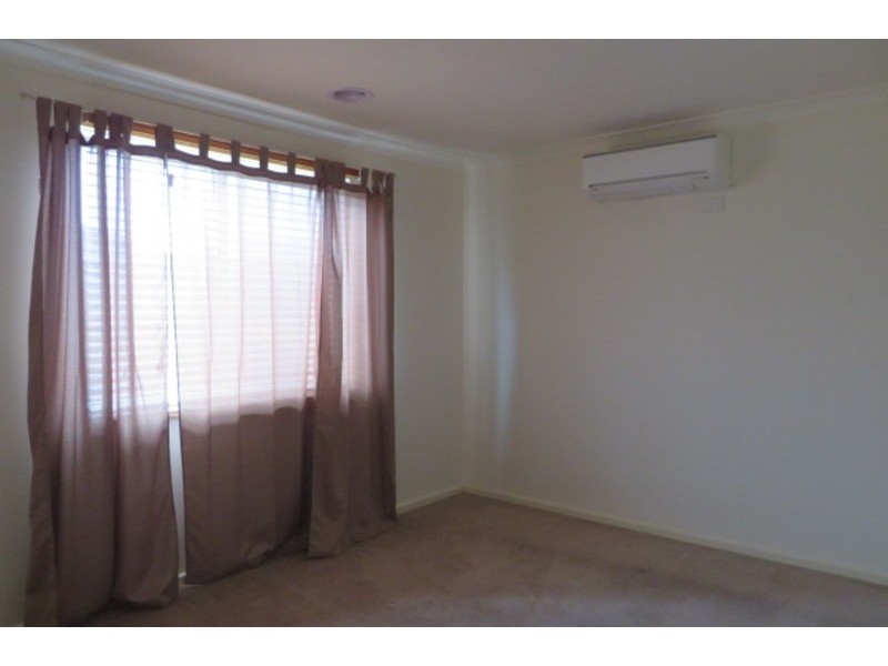 17 Huntington Terrace, Wollert VIC 3750