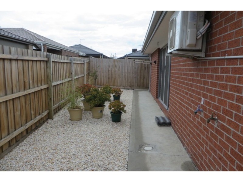 17 Huntington Terrace, Wollert VIC 3750