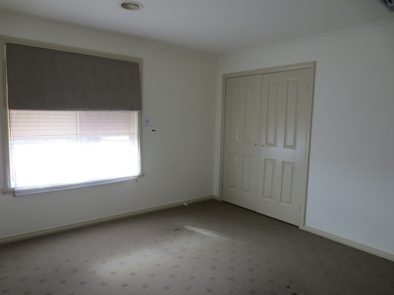 2/6 Treetop Court, Thomastown VIC 3074