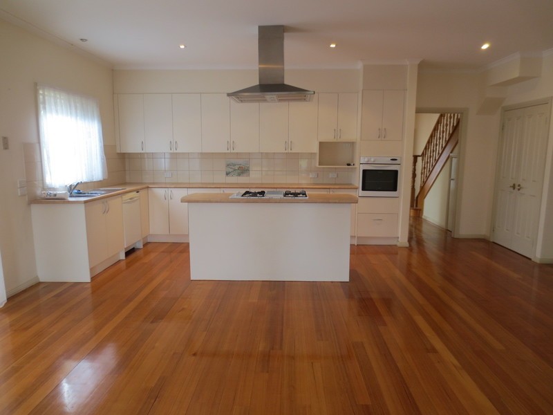 18 St Andrews Close (Hidden Valley), Wallan VIC 3756