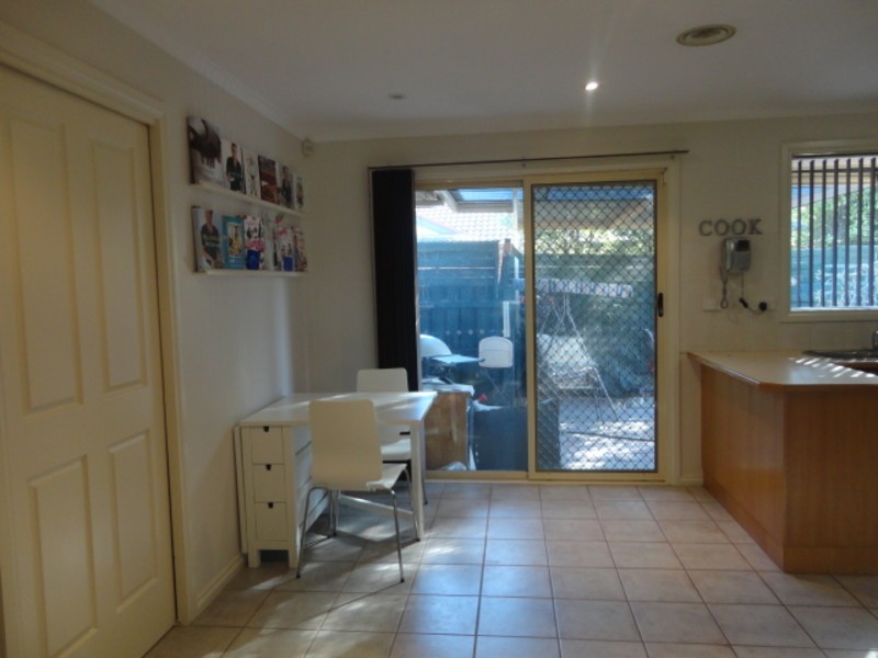 6 Sturrock Court, Mill Park VIC 3082