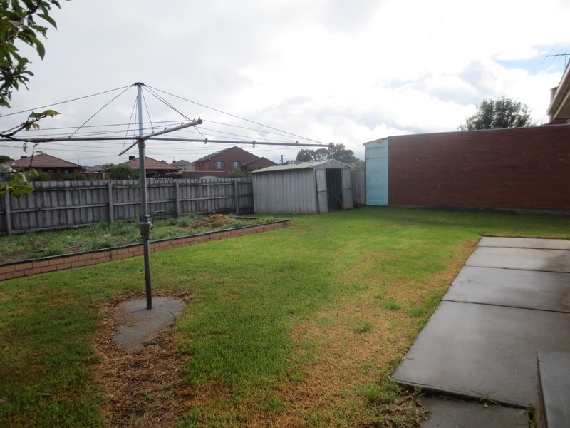35 Carrington Boulevard, Thomastown VIC 3074