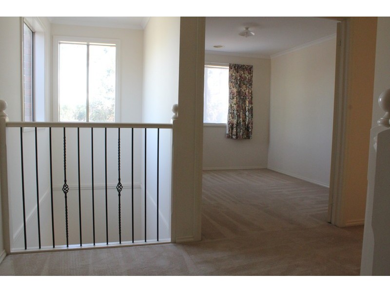 17 Cuckoo Street, South Morang VIC 3752