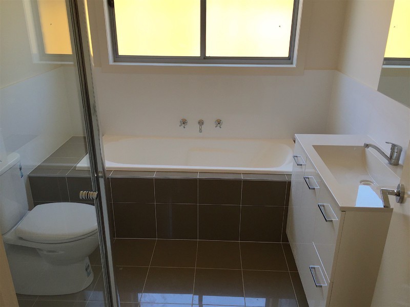 2/56 Bracken Way, South Morang VIC 3752