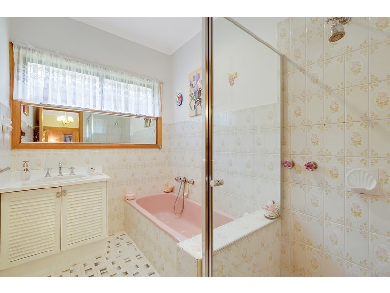 3 Ironbark Street, Viewbank VIC 3084