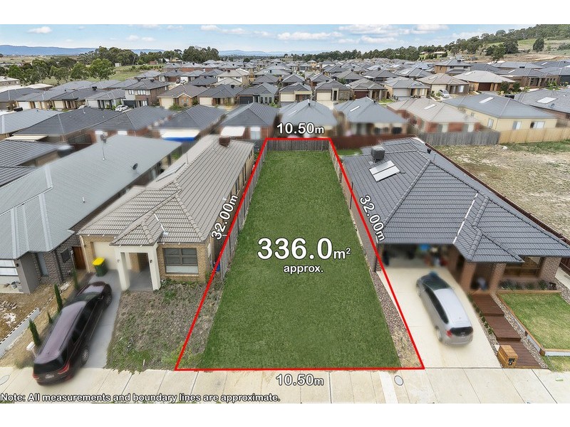 18 Park Edge Boulevard, Mernda VIC 3754