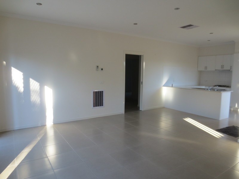6/36 Houston Street, Epping VIC 3076