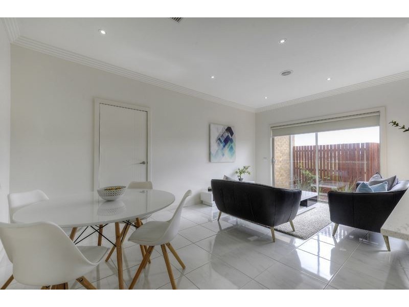 2 Snapdragon Street, South Morang VIC 3752