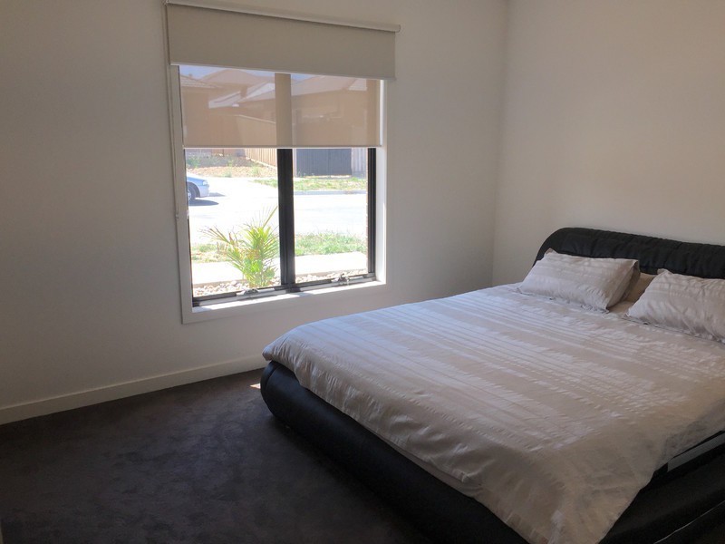 2 Bergamot Way, South Morang VIC 3752