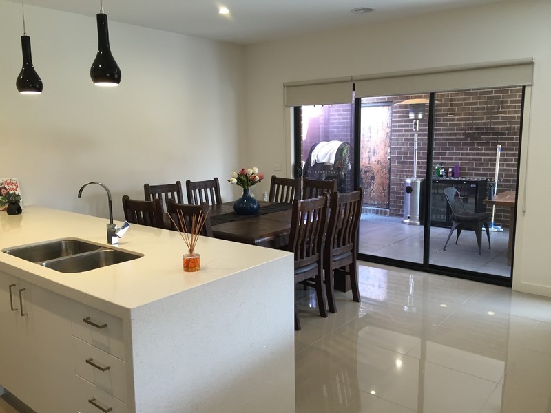 2 Bergamot Way, South Morang VIC 3752