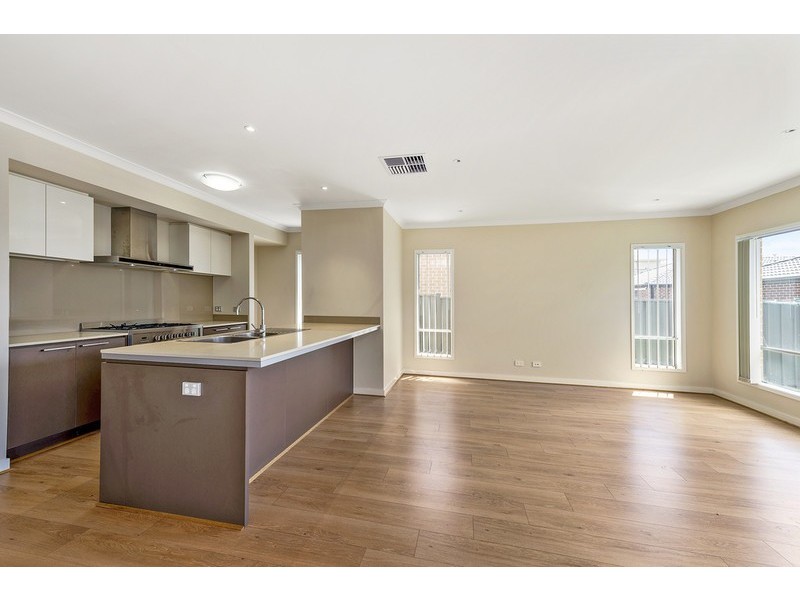 9 Halliday Road, Mernda VIC 3754