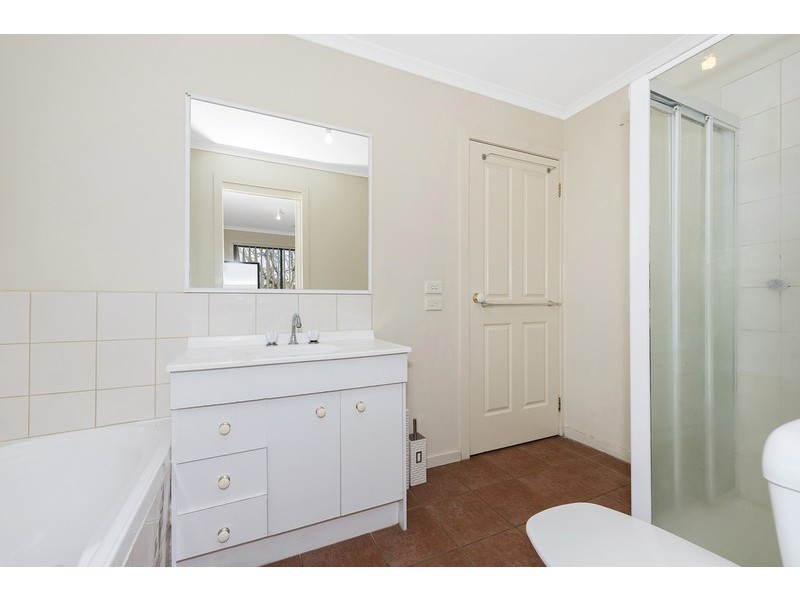16 Serenity Way, South Morang VIC 3752