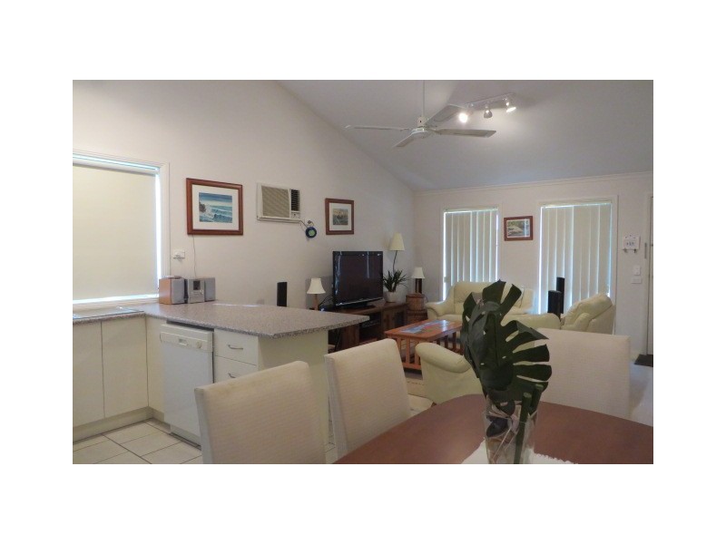 74 Seventh Avenue, Paradise Beach VIC 3851