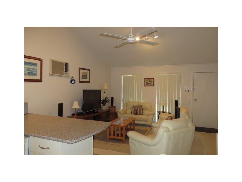 74 Seventh Avenue, Paradise Beach VIC 3851