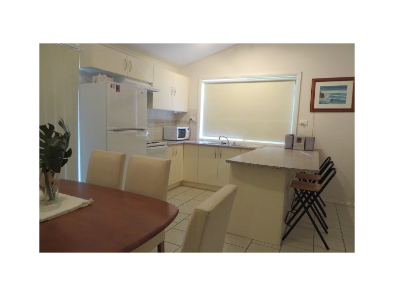 74 Seventh Avenue, Paradise Beach VIC 3851