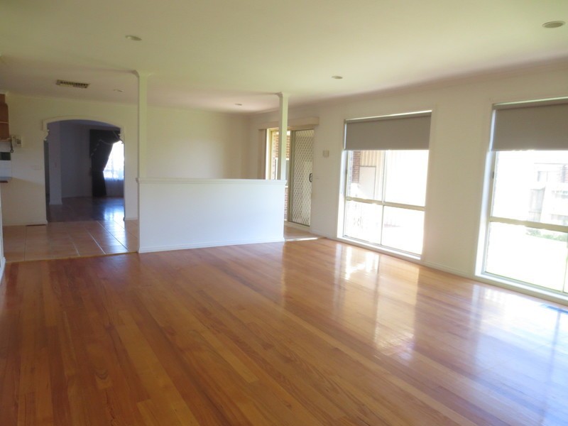 14 McCabe Drive, Epping VIC 3076