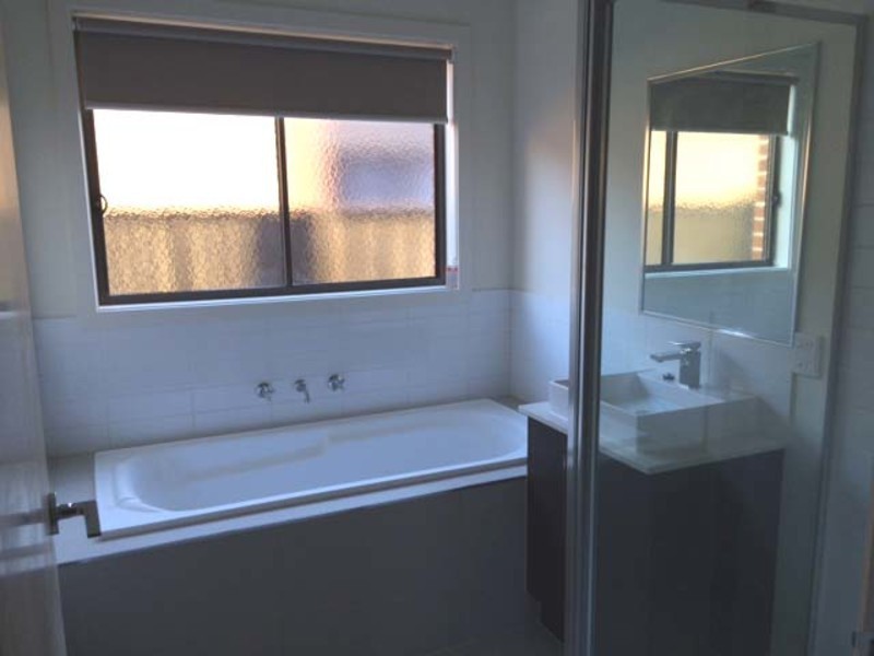 18 Park Edge Boulevard, Mernda VIC 3754