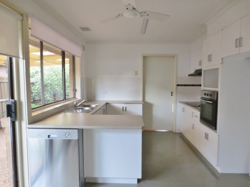 10 Severn Street, Epping VIC 3076