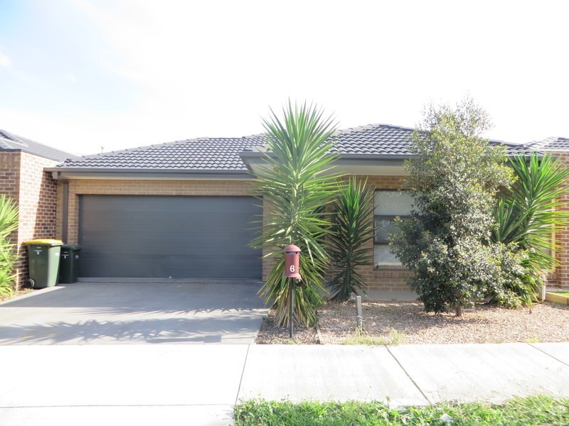 6 Dolphin Drive, South Morang VIC 3752