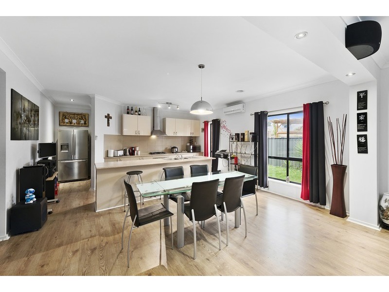 7 Howatt Place, South Morang VIC 3752